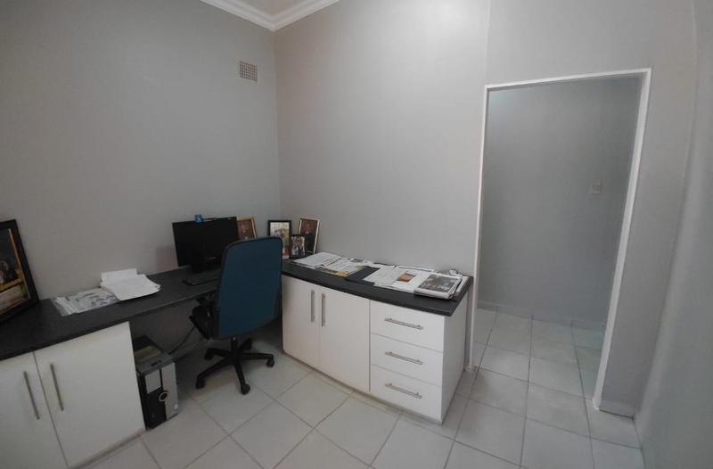 4 Bedroom Property for Sale in Bayswater Free State